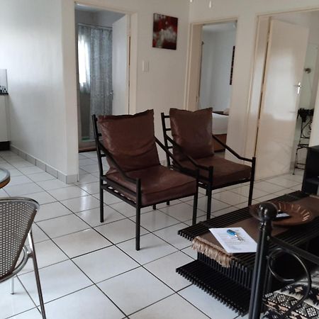 Sunshine Self Catering Apartment Mbombela Exterior photo