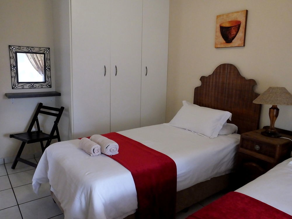 Sunshine Self Catering Apartment Mbombela Exterior photo