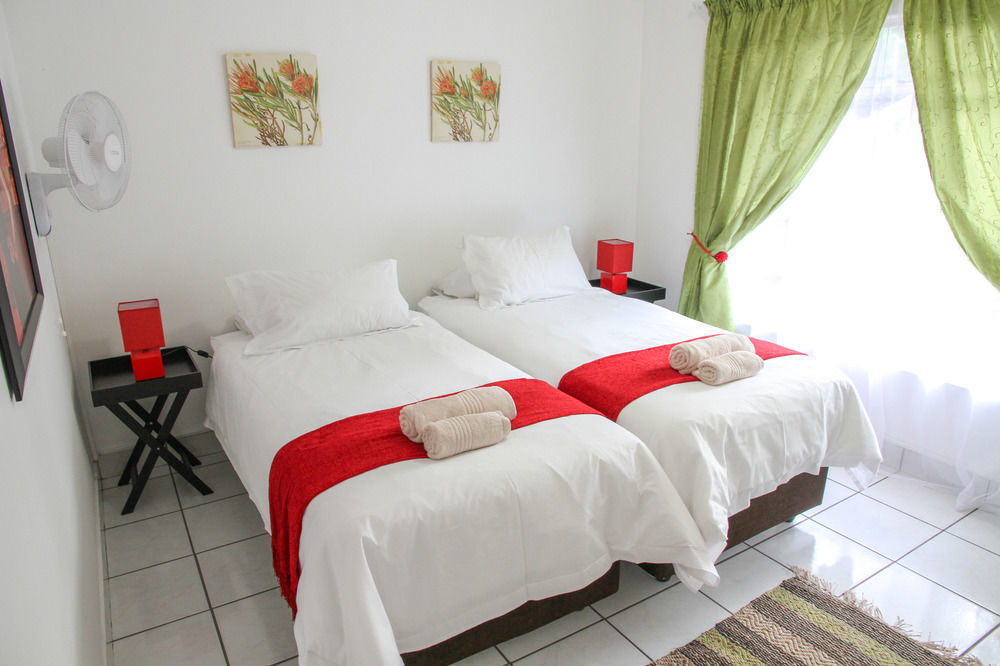 Sunshine Self Catering Apartment Mbombela Exterior photo