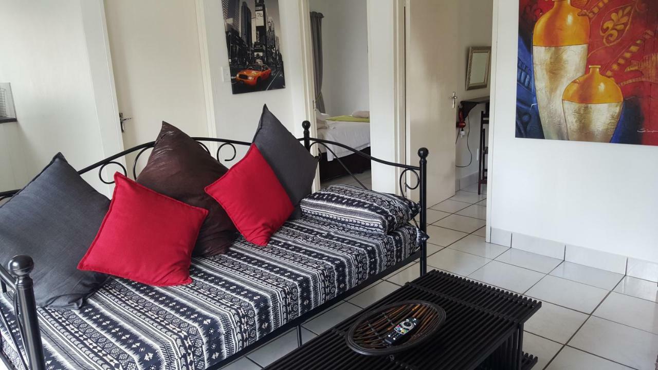 Sunshine Self Catering Apartment Mbombela Exterior photo
