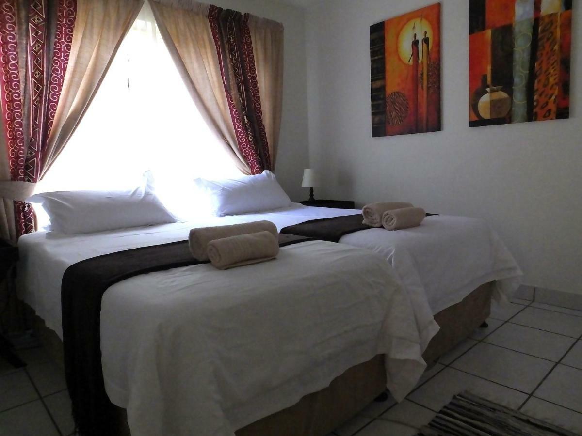 Sunshine Self Catering Apartment Mbombela Exterior photo